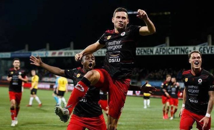 轻球员的悉 轻球员的悉