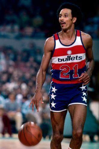 伍对体育精 伍对体育精