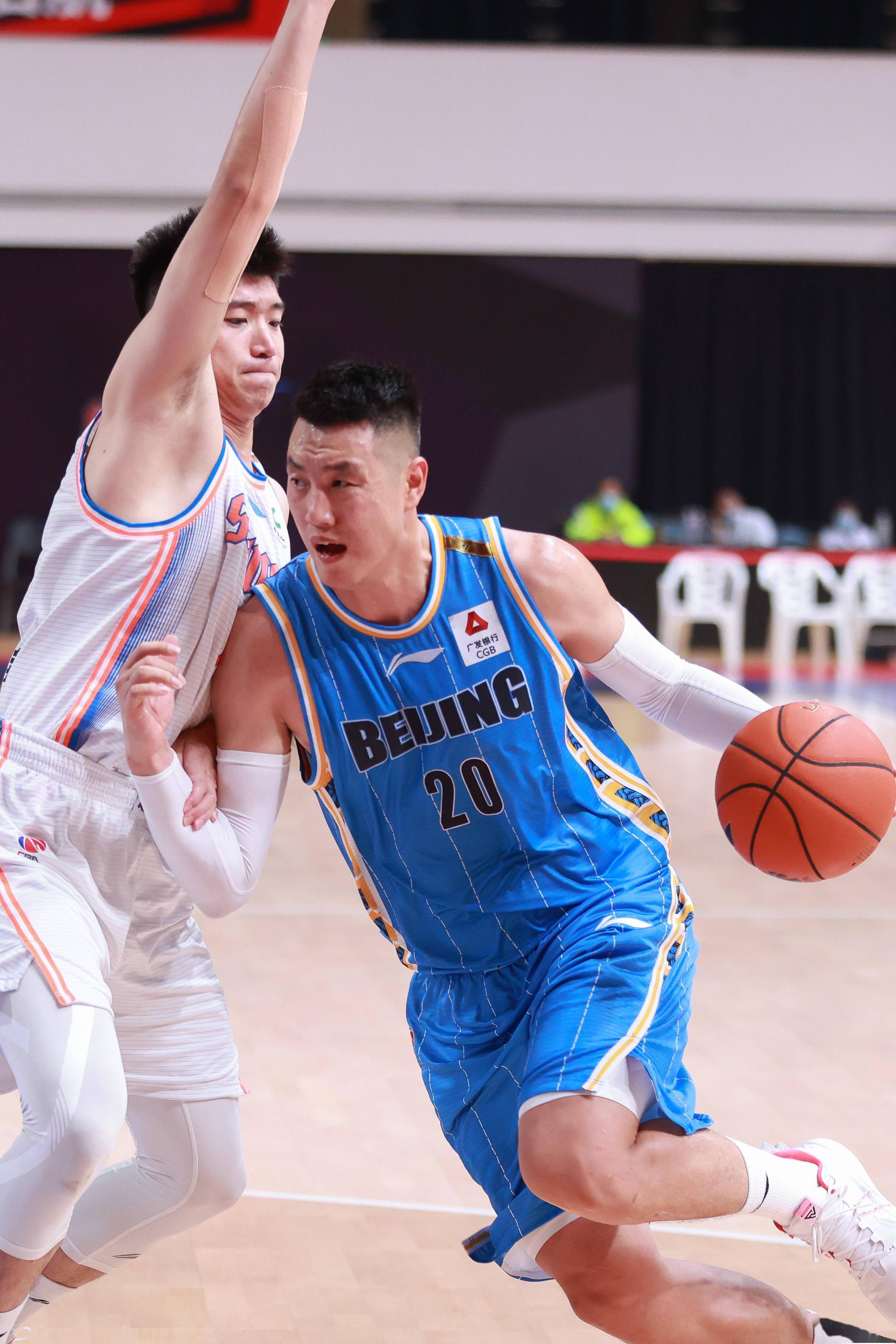 后卫在关键 后卫在关键