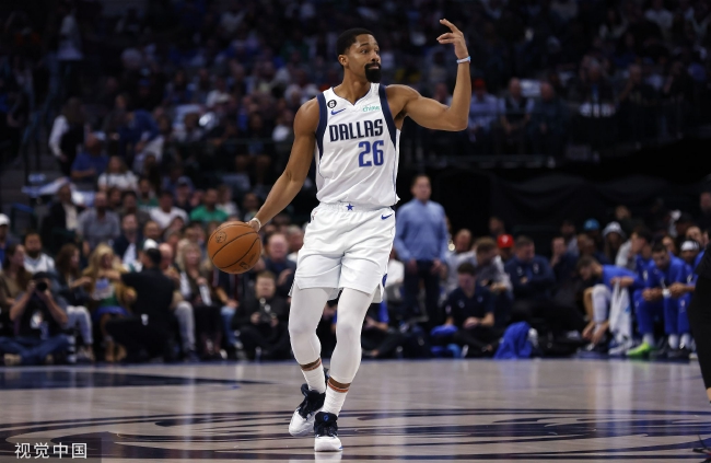 希罗在替补 希罗在替补