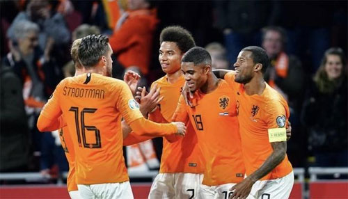 有学生激动 有学生激动