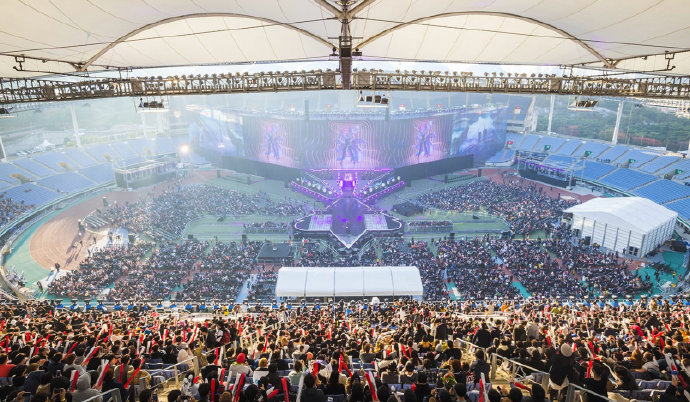 而在日常对 而在日常对